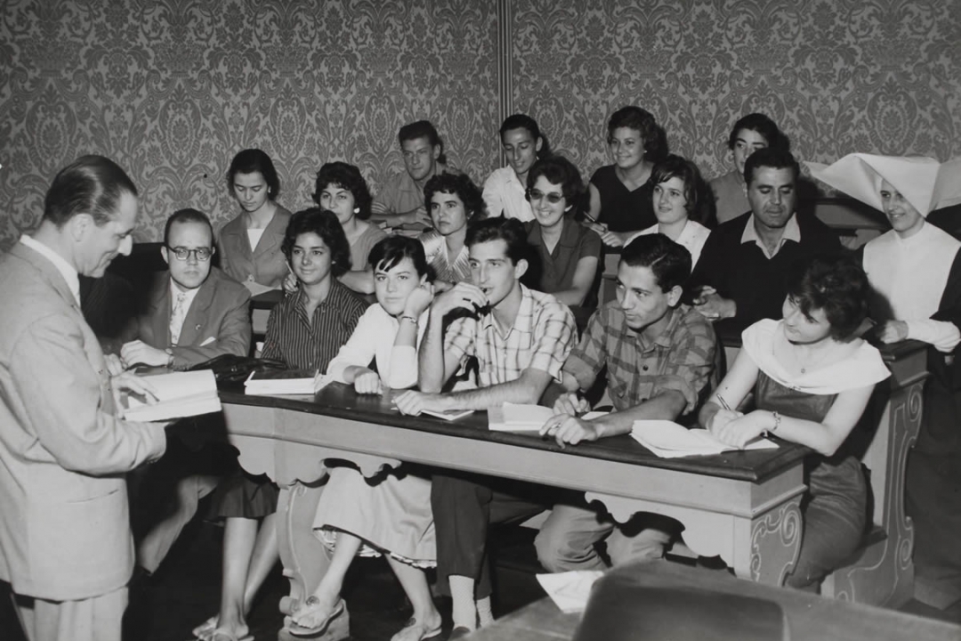foto d'archivio degli ex alunni